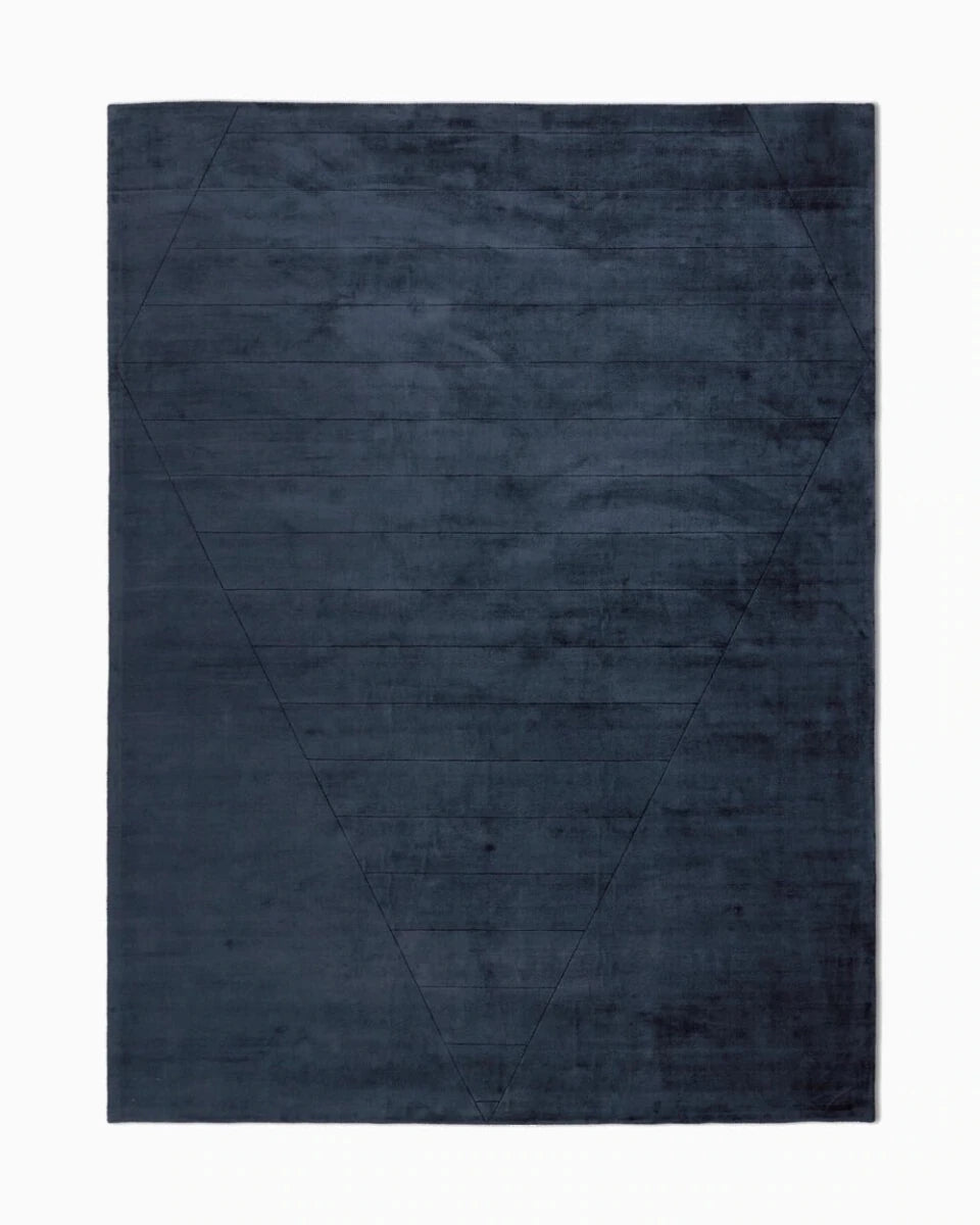 Sadzi Navy / 8' x 10'