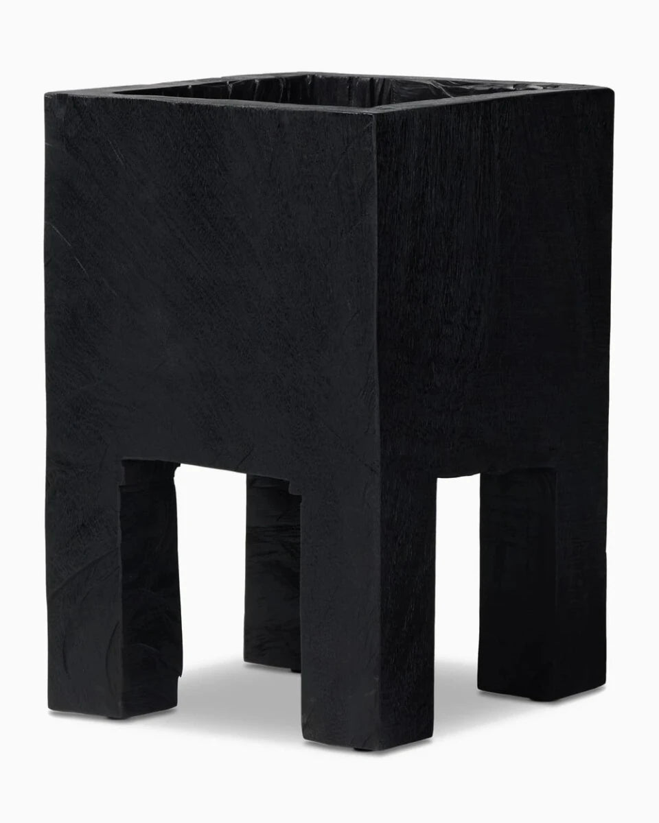 Carbonized Black / Medium