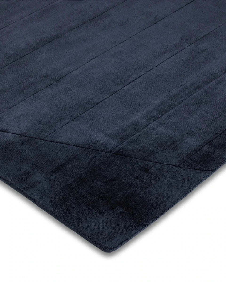 Sadzi Navy / 10' x 14'