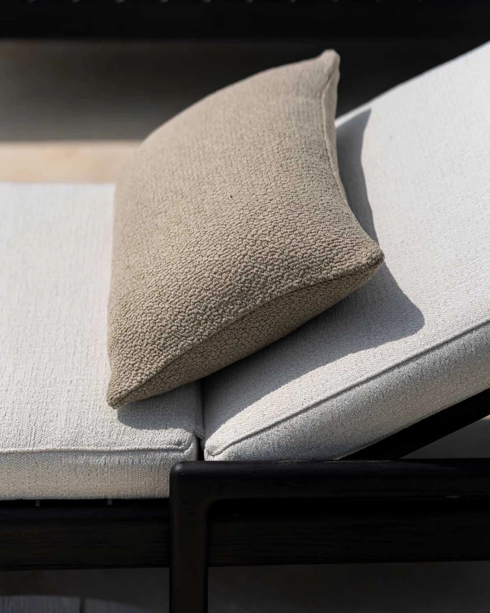 Black Teak / Off White