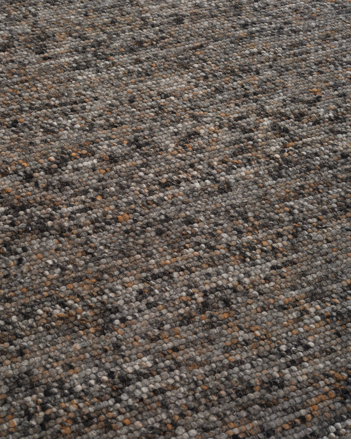 6'6"x9'8" / Charcoal