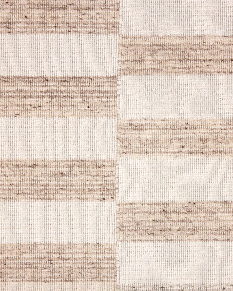 Braven Sand / 8' x 10'