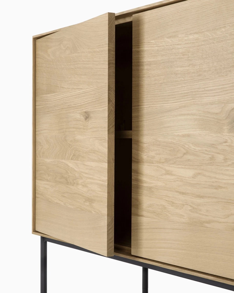 Natural Oak / Three Door (59.5")