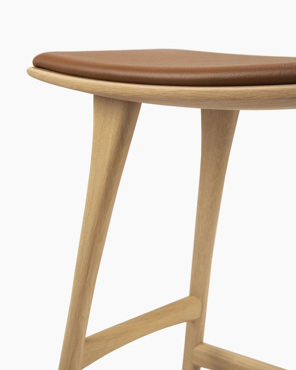 Natural Oak / Cognac Leather / Counter Height (26")