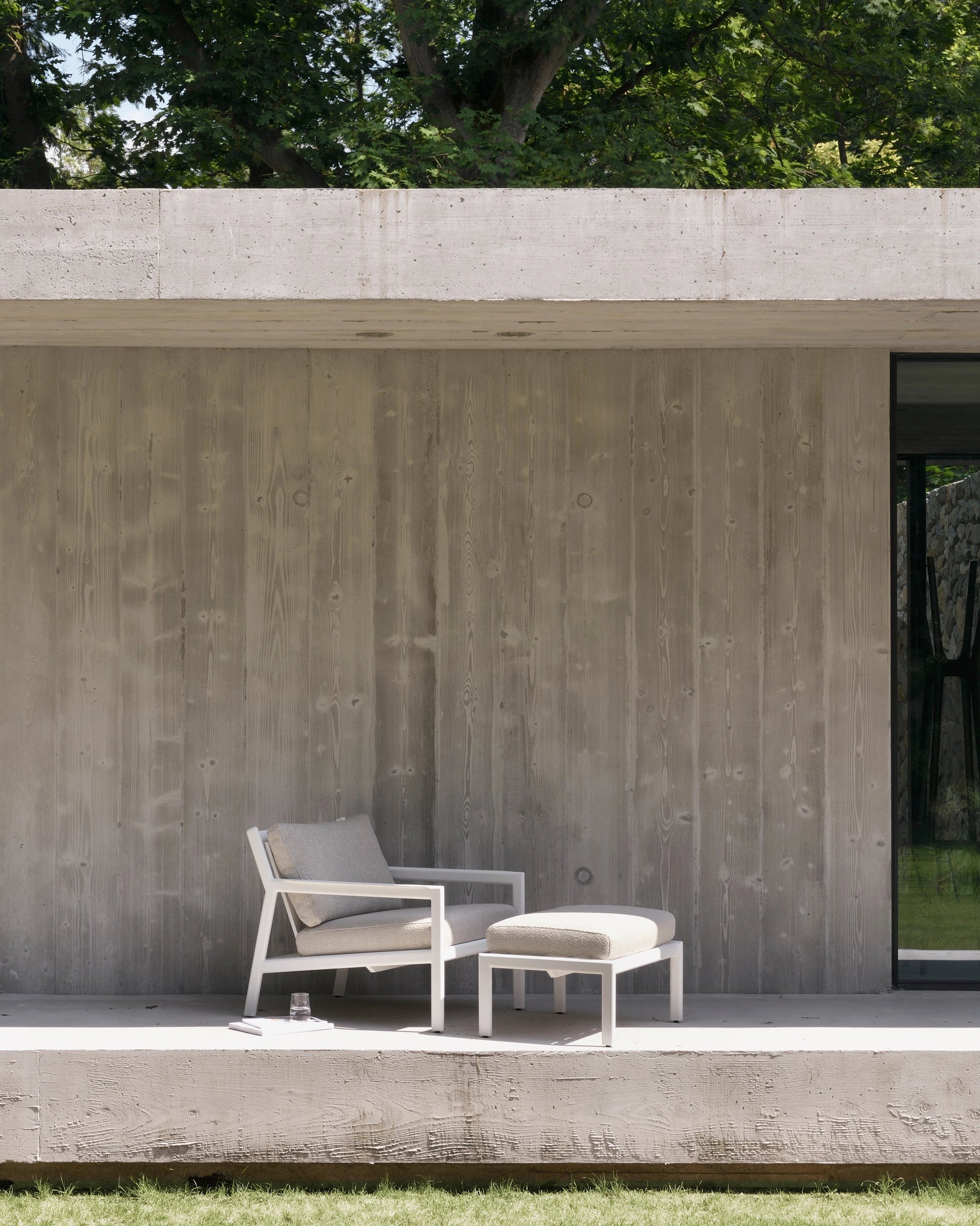 Aluminum White / Off White