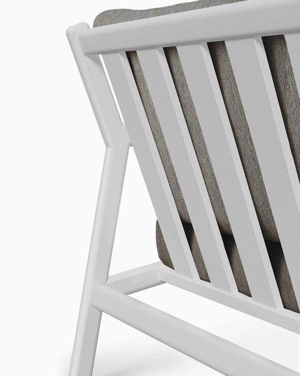 Aluminum White / Mocha