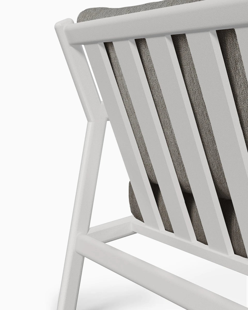 Aluminum White / Mocha