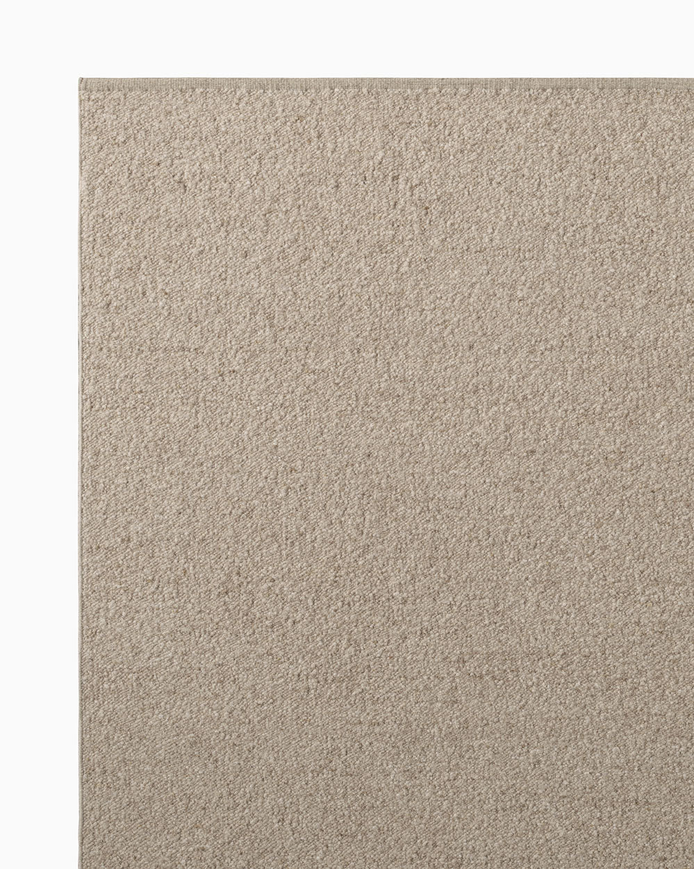 6'7" x 9'10" / Whippet