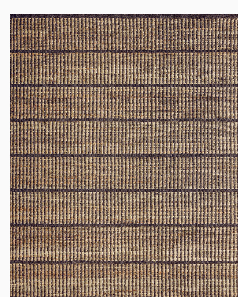 8'2" x 11'6" / Natural & Bison