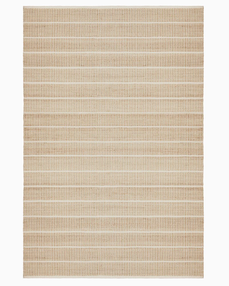 5'7" x 7'10" / Natural & White