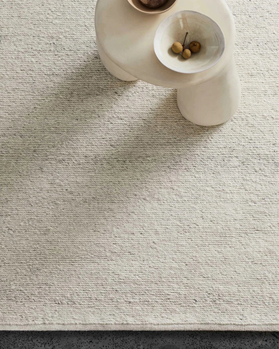 8'2" x 11'6" / Natural