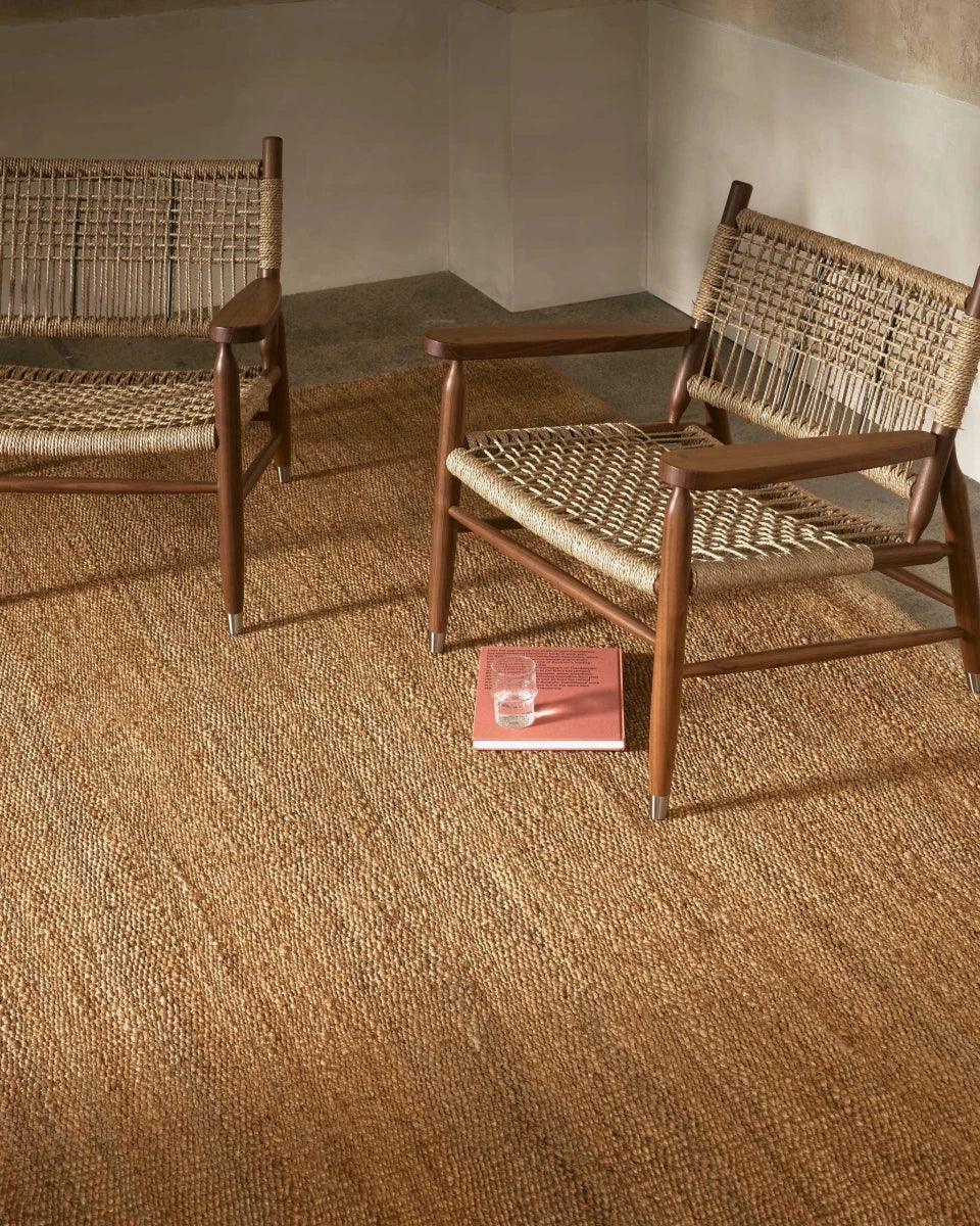 5'7" x 7'10" / Natural