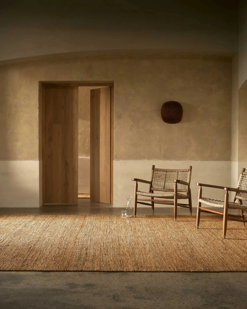 9'10" x 13'2" / Natural