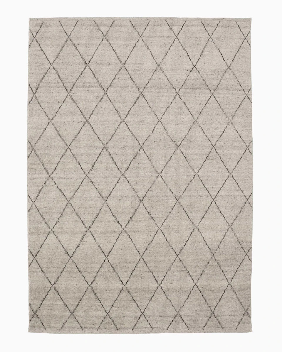 5'7" x 7'10" / Limestone