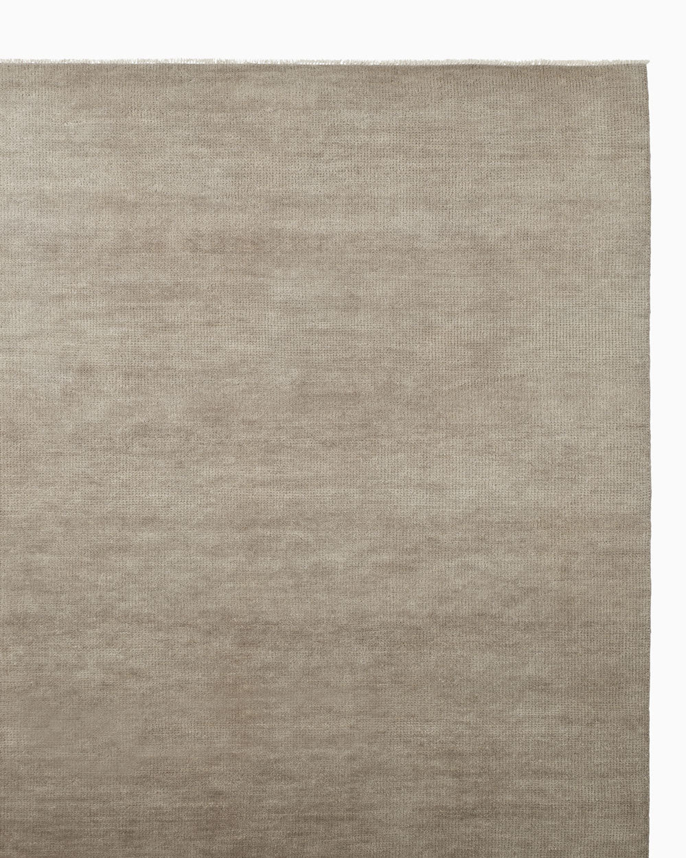 9'10" x 13'2" / Concrete