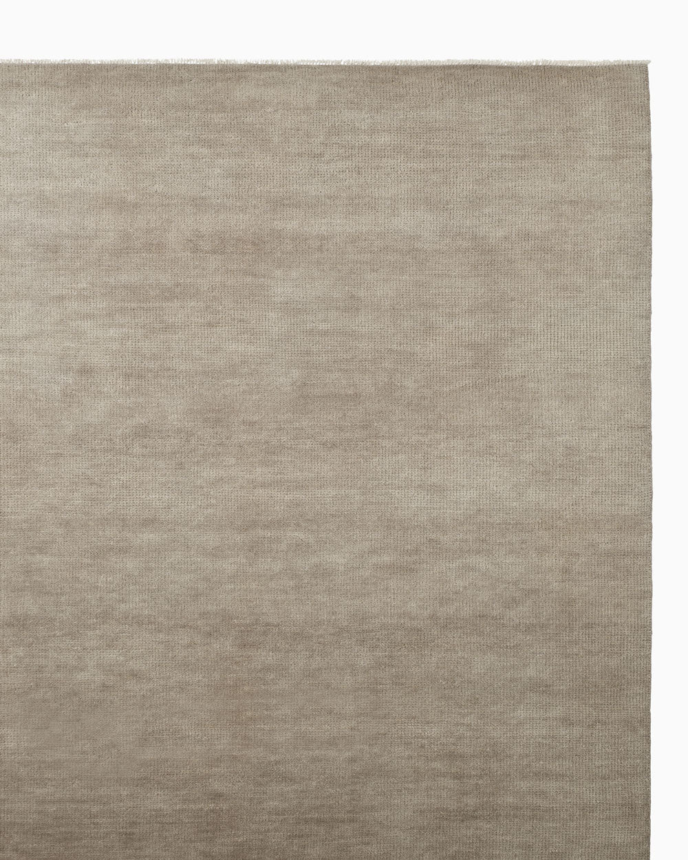 9'10" x 13'2" / Concrete