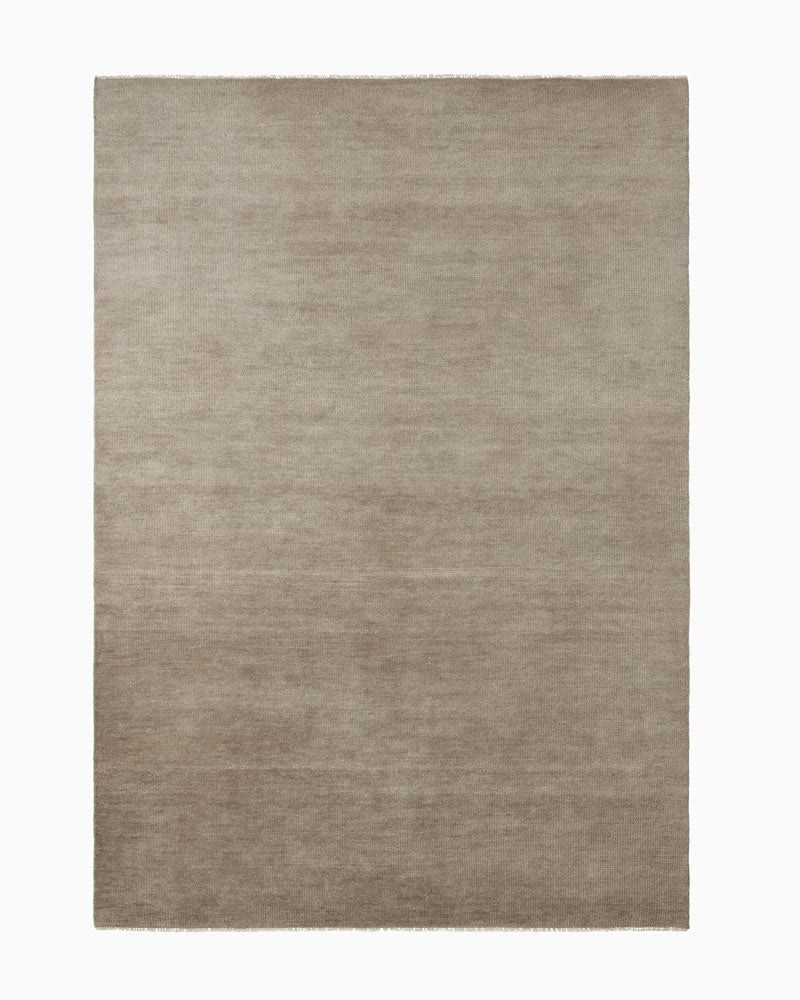 9'10" x 13'2" / Concrete