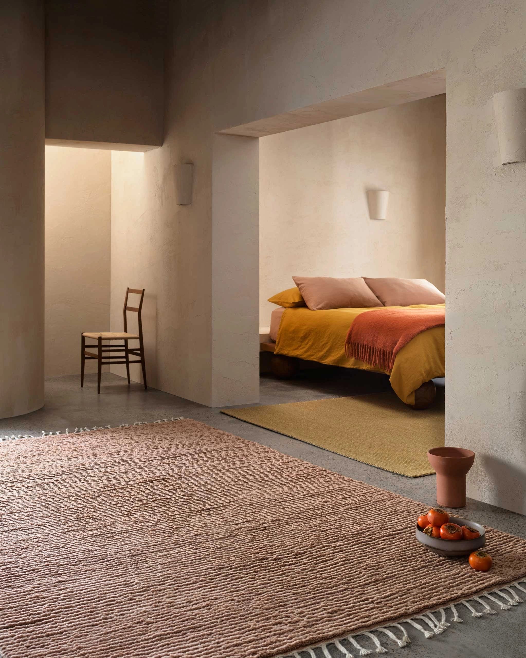 8'2" x 11'6" / Blush