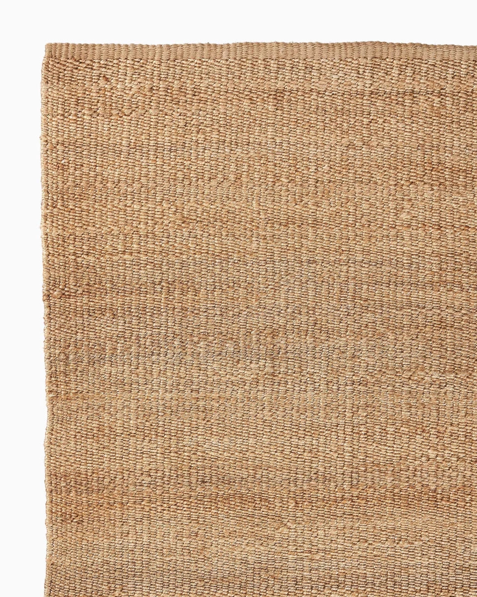 8'2" x 11'6" / Natural