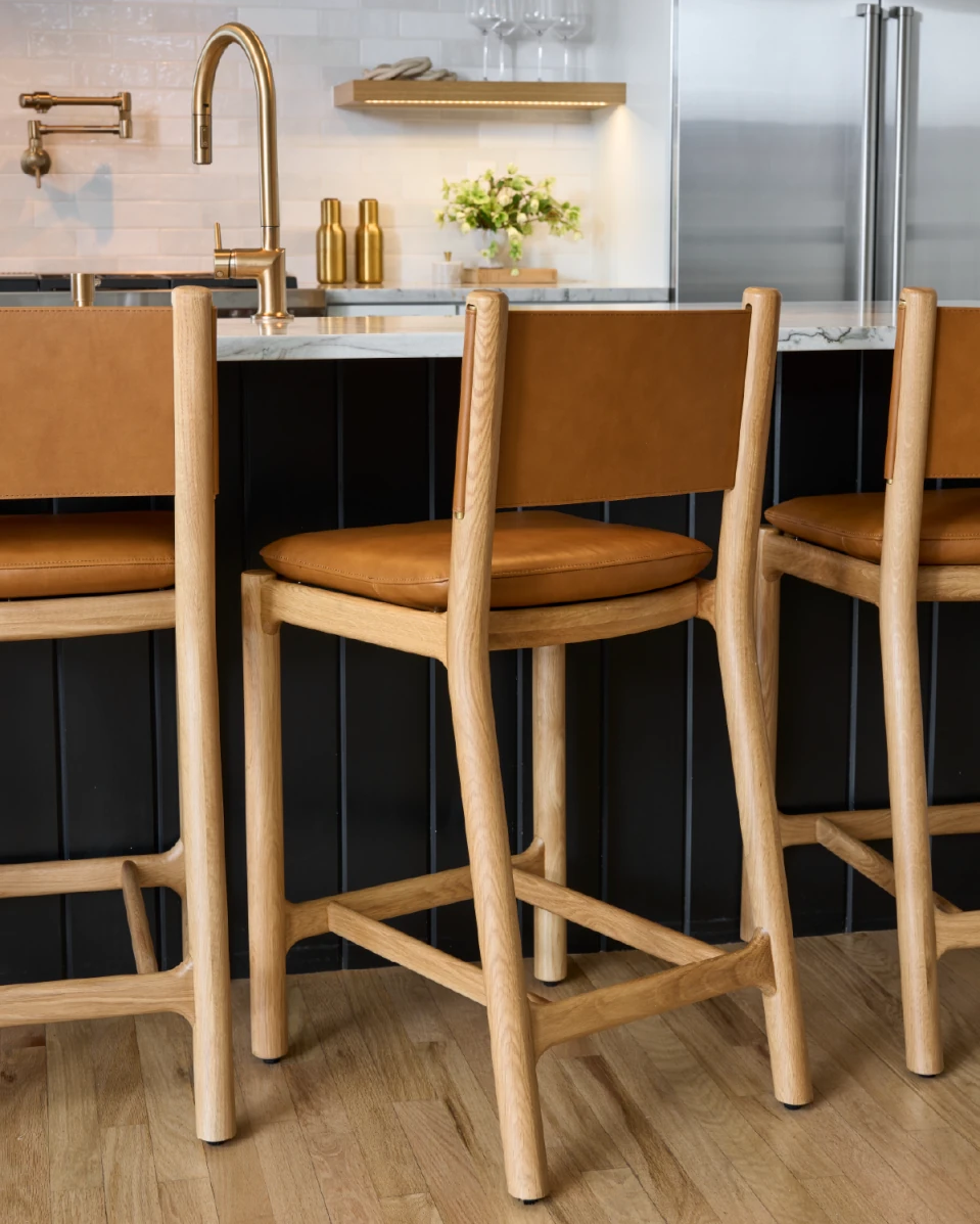 Saddle Leather Seat / Saddle Leather Back / White Oak Frame / Counter (26" Height)