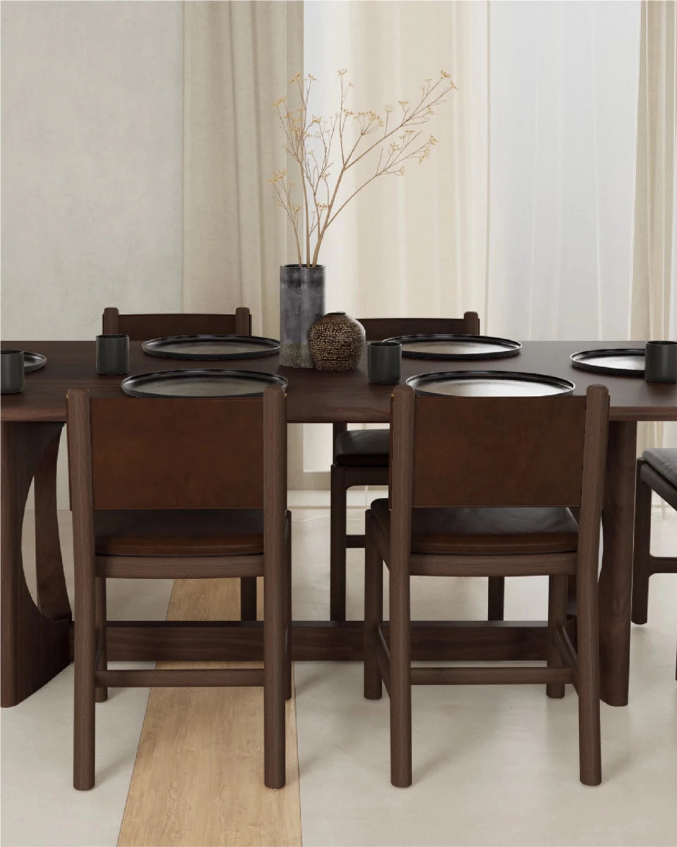 Chestnut Brown Leather Seat / Chestnut Brown Leather Back / Walnut Frame