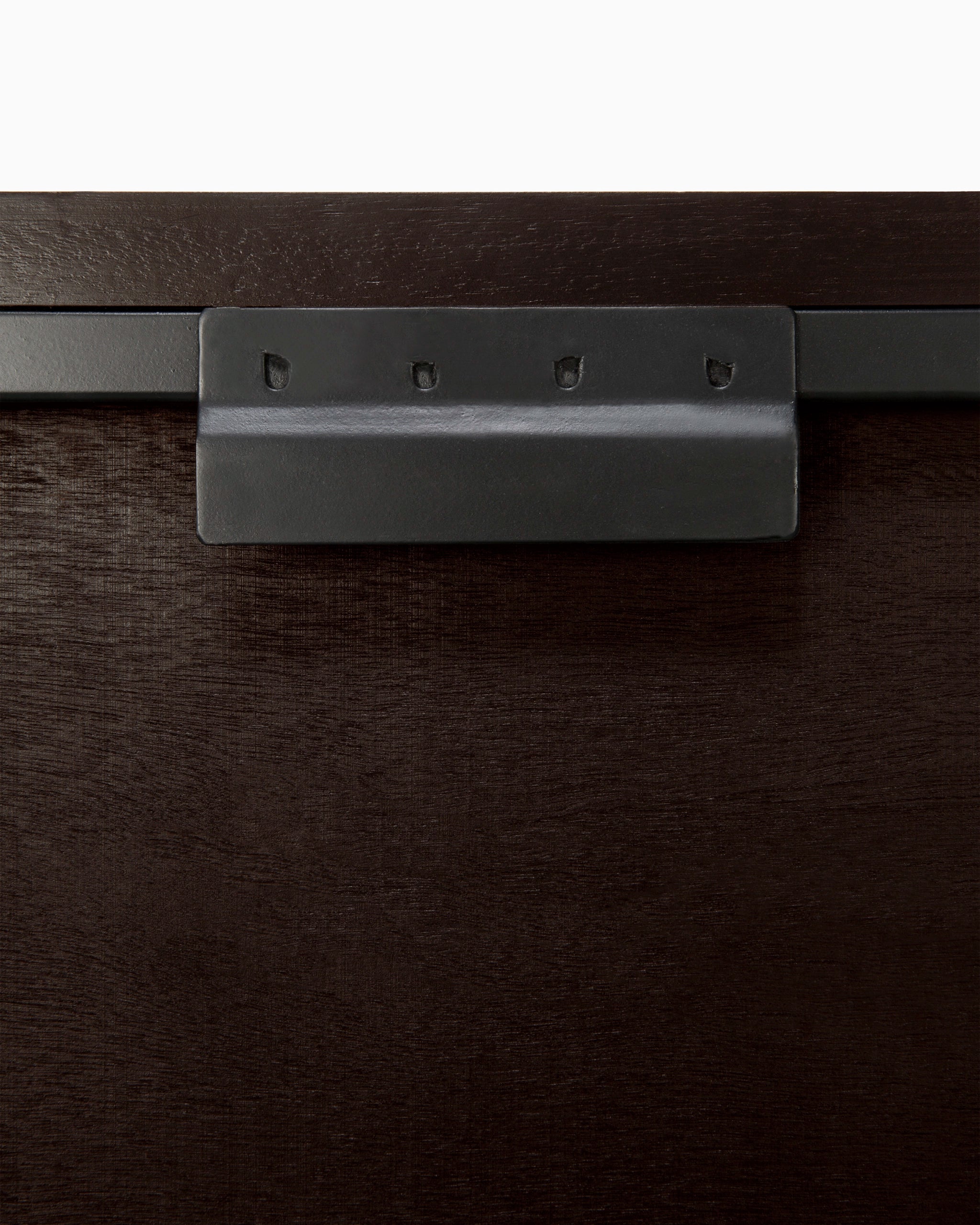 Black / 35.5 x 23.5"