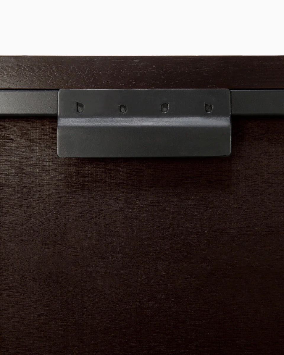 Black / 47.5 x 35.5"