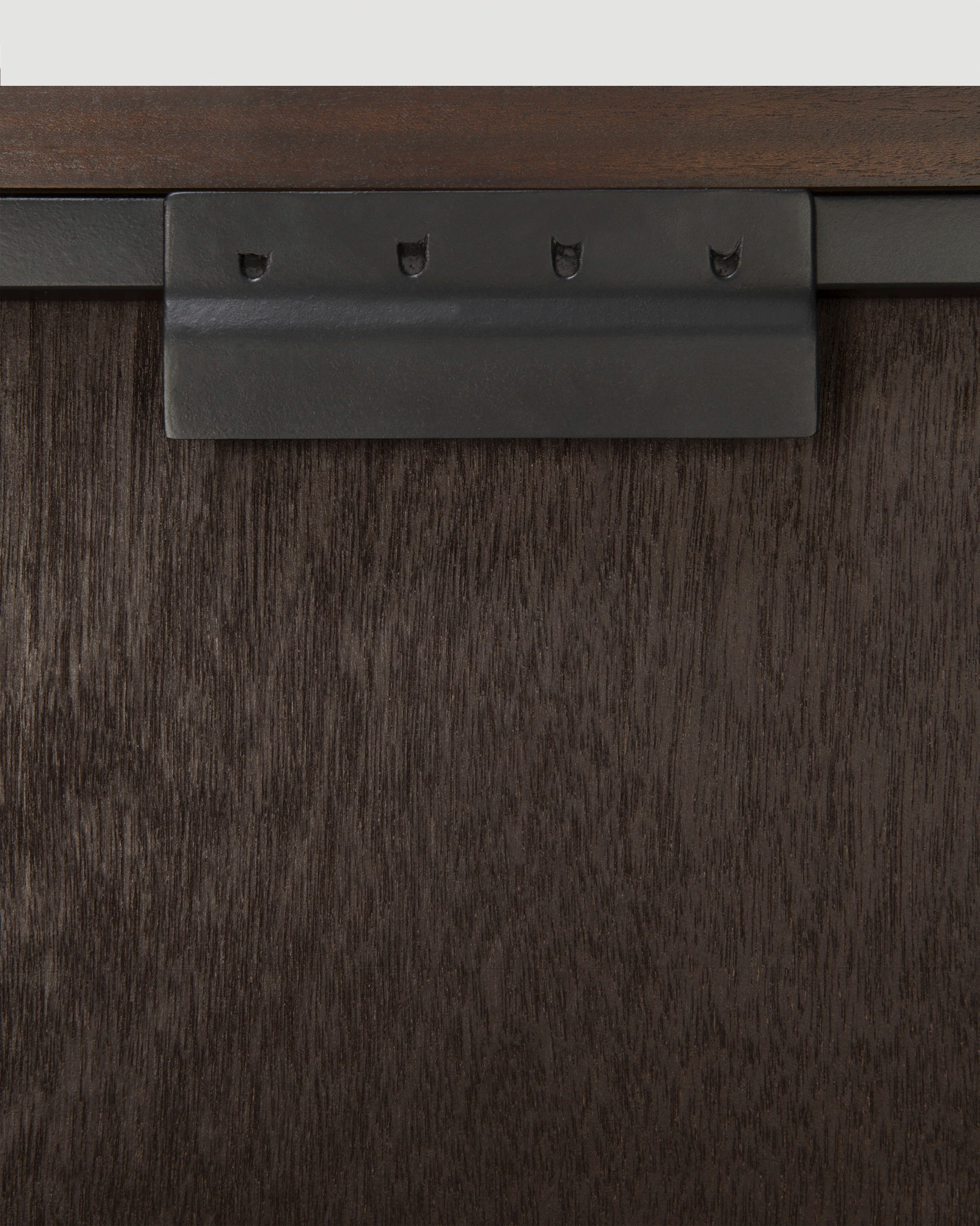 Dark Brown / 35.5 x 23.5"