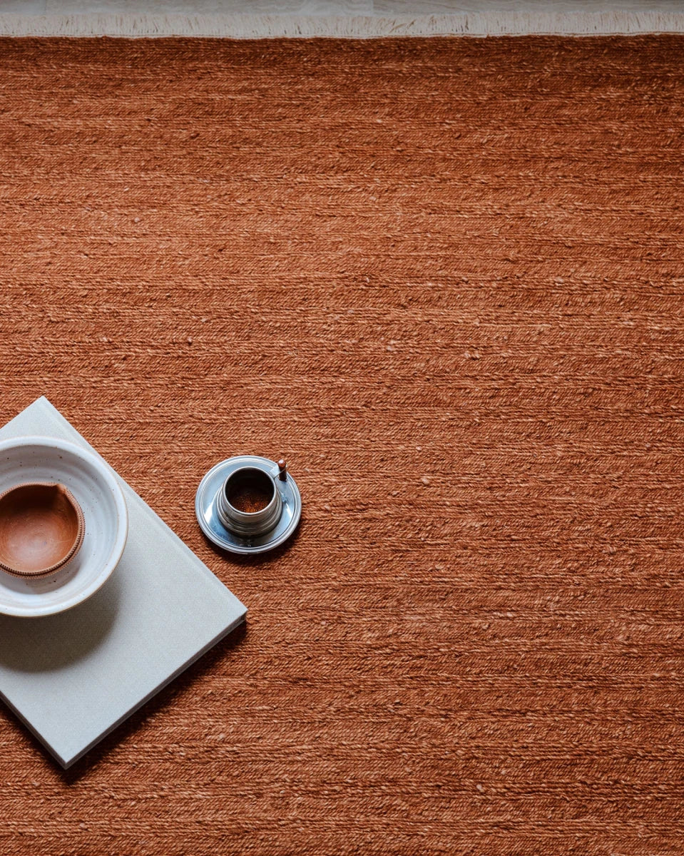 8'2" x 11'6" / Bisque