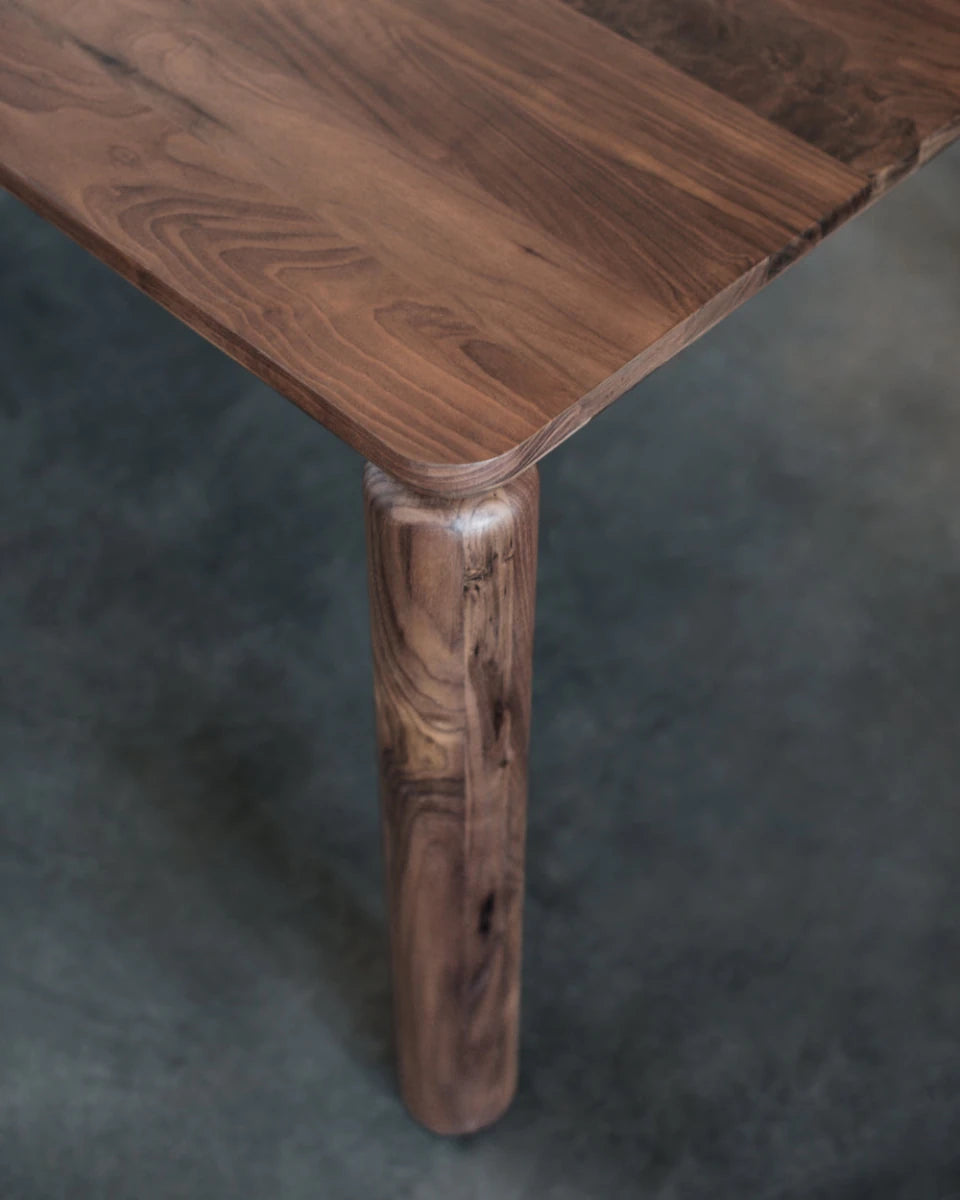 Walnut / 78" x 42" | Seats 6