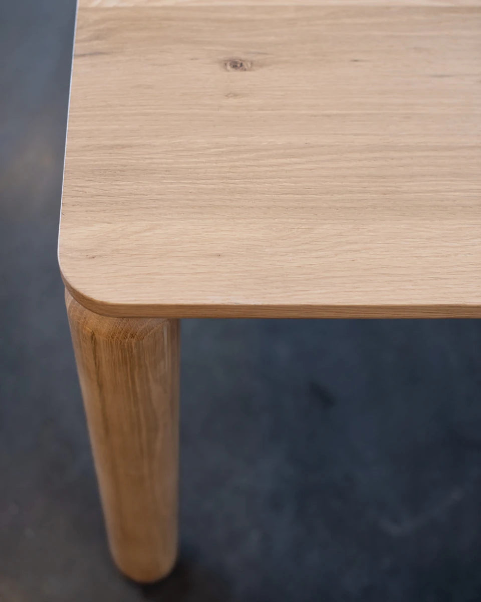 White Oak / 78" x 42" | Seats 6