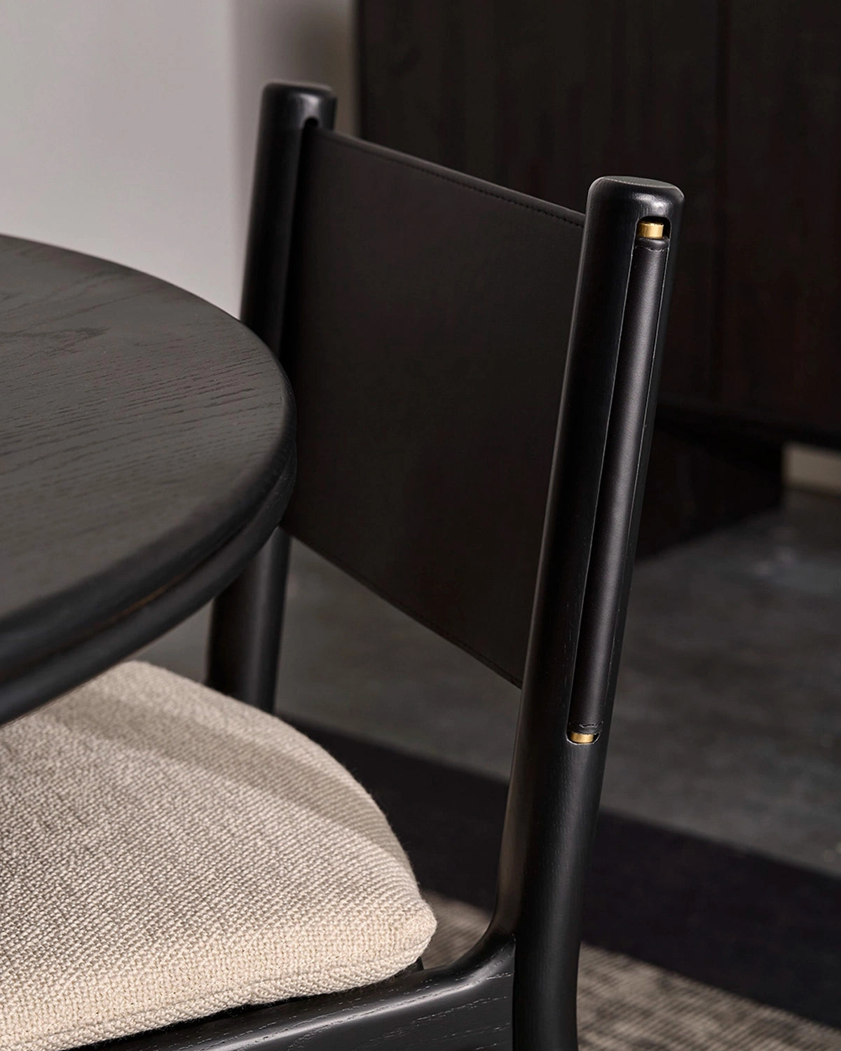 Oat Woven Seat / Black Leather Back / Ebony Oak Frame