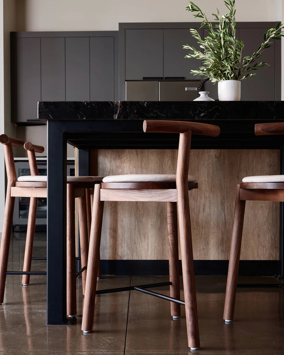 Walnut Frame / Pearl Leather Cushion / Counter (24" Height)