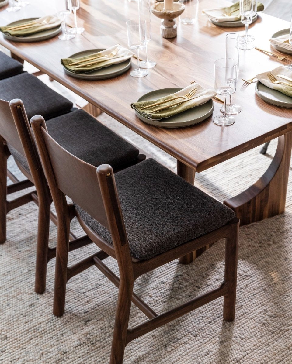 Walnut / 72" length | Seats 6
