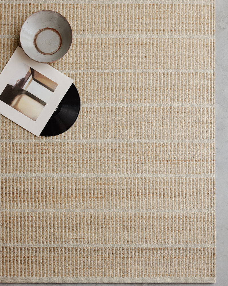 8'2" x 11'6" / Natural & Sandstone