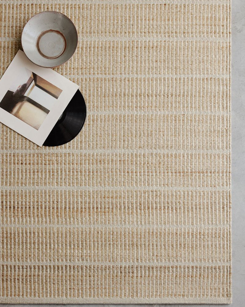 8'2" x 11'6" / Natural & Sandstone