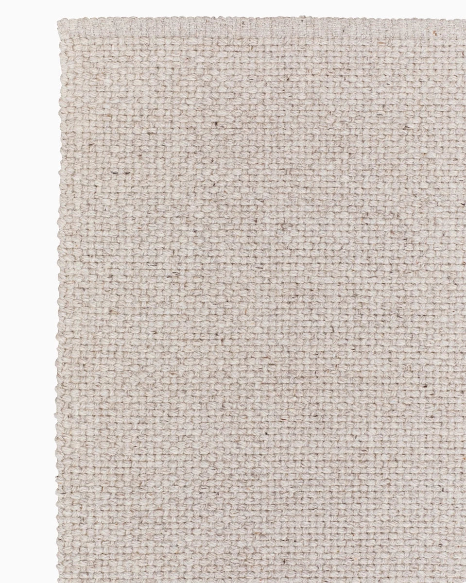 9'10" x 13'2" / Alabaster