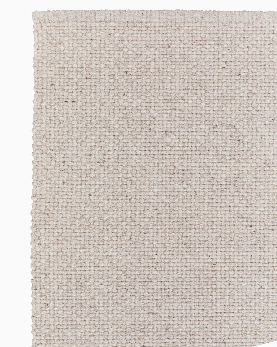 8'2" x 11'6" / Alabaster