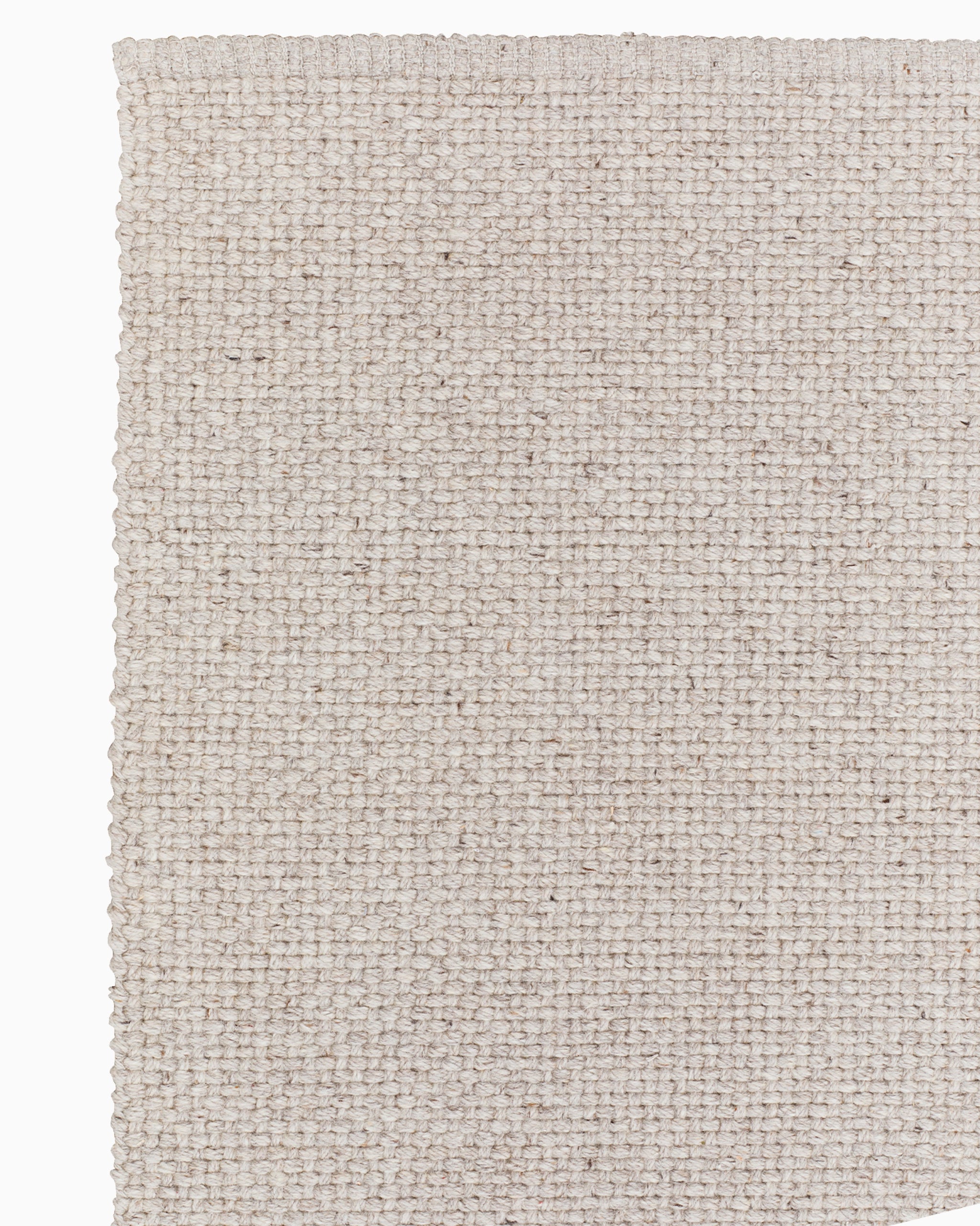 8'2" x 11'6" / Alabaster