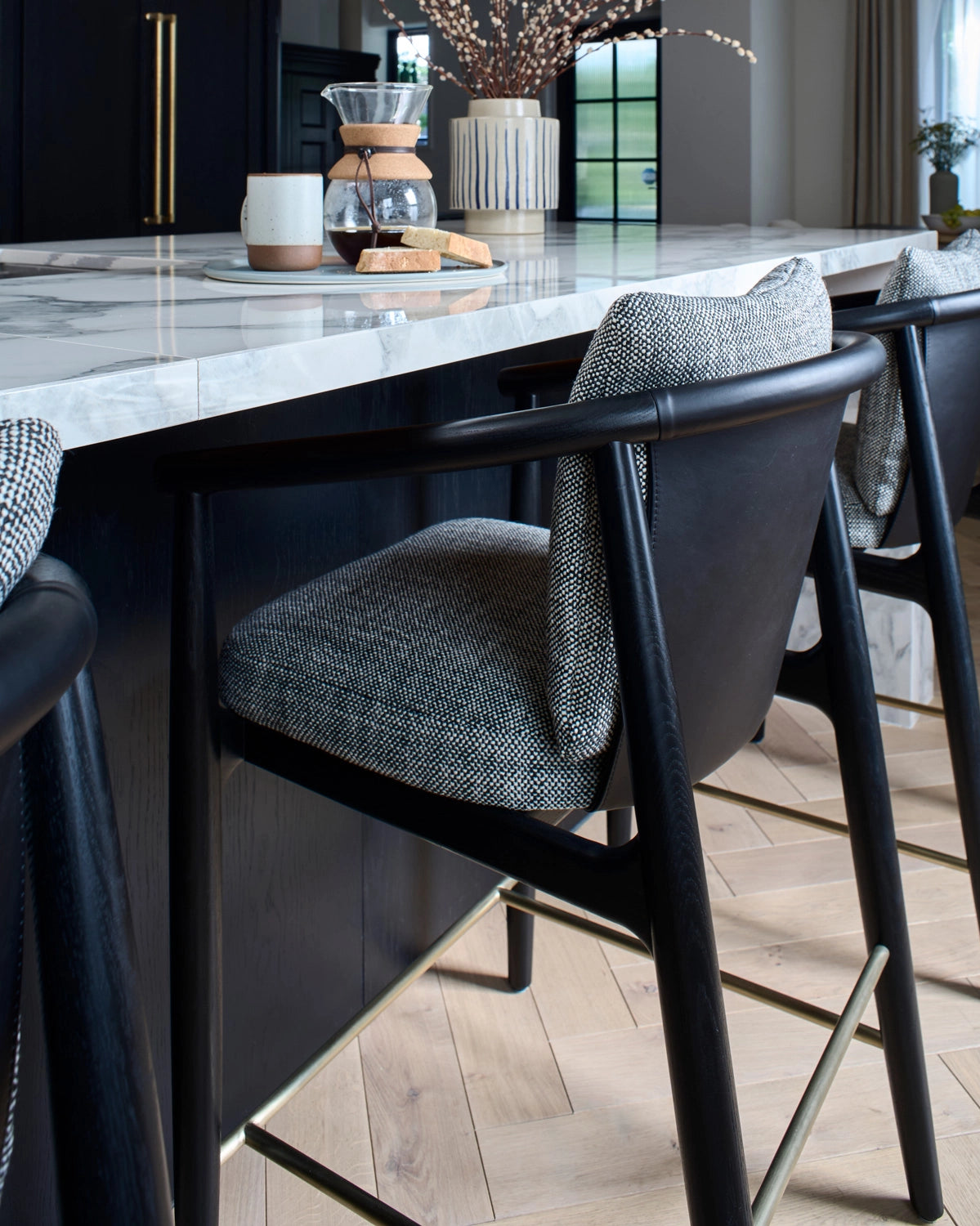 Noir Basketweave / Black Leather / Ebony