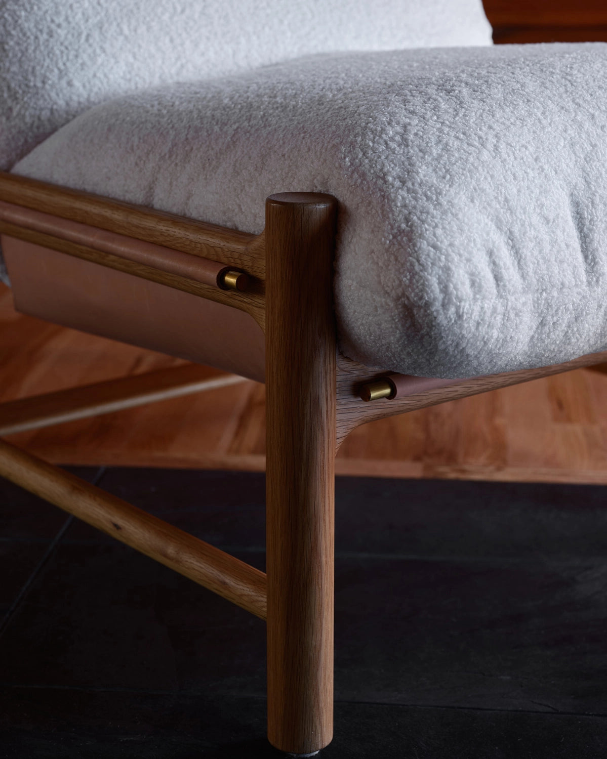 Ivory Himalaya / Vegetable Tan Leather / White Oak