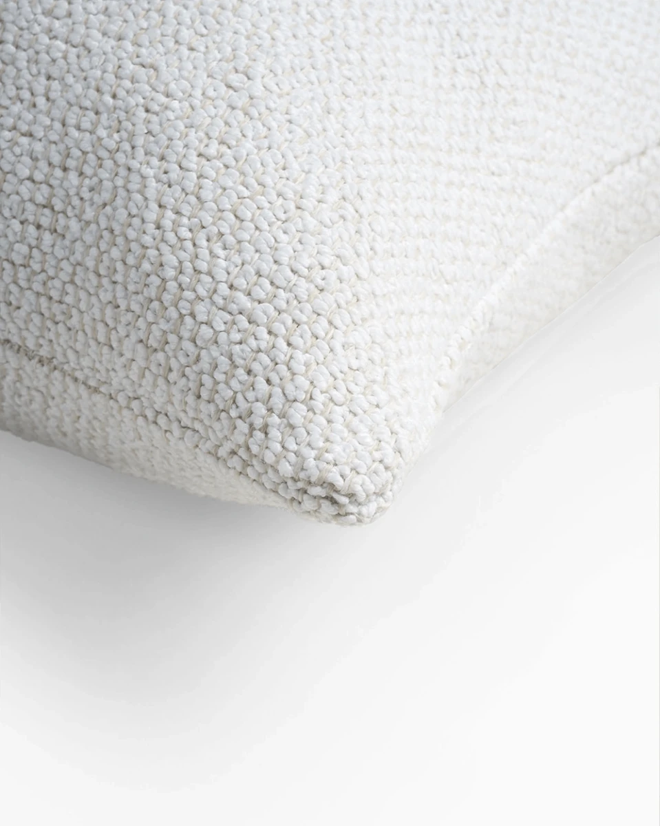 White Boucle / 20" x 20" / Set of 2