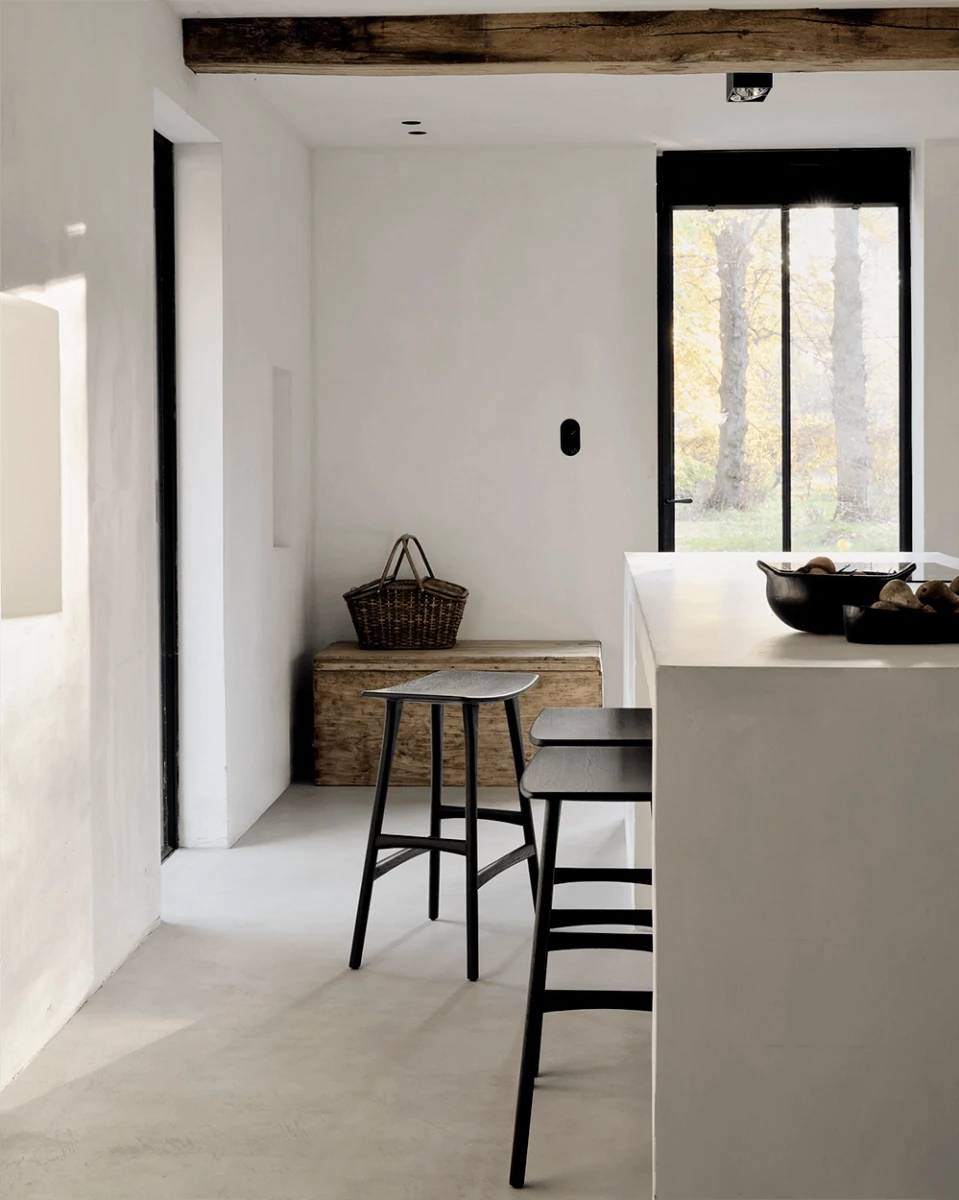 Black Oak / Counter Height (26")