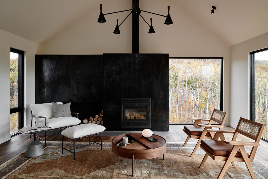 Holiday Trends 2023: Cozy Holiday Cabin & Warm Winter Whites