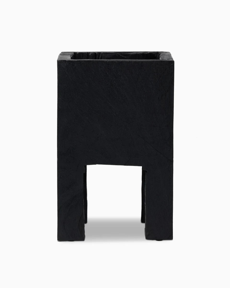 Carbonized Black / Medium