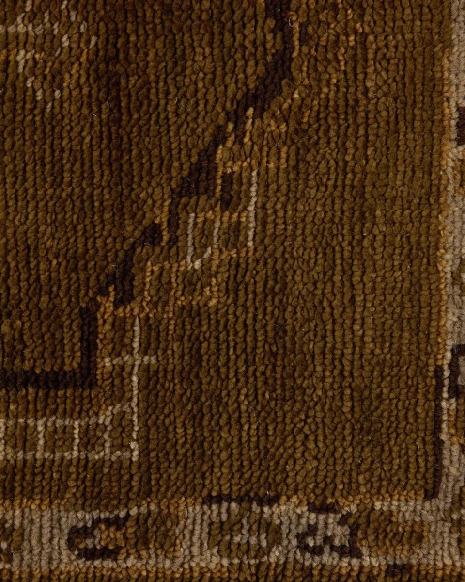 Astana Olive / 2.5' x 12'