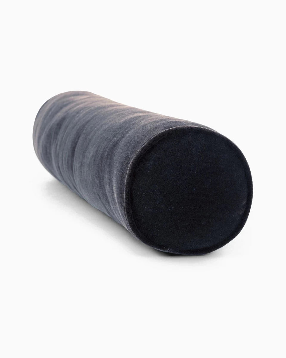 Monte Navy / 20" x 8"