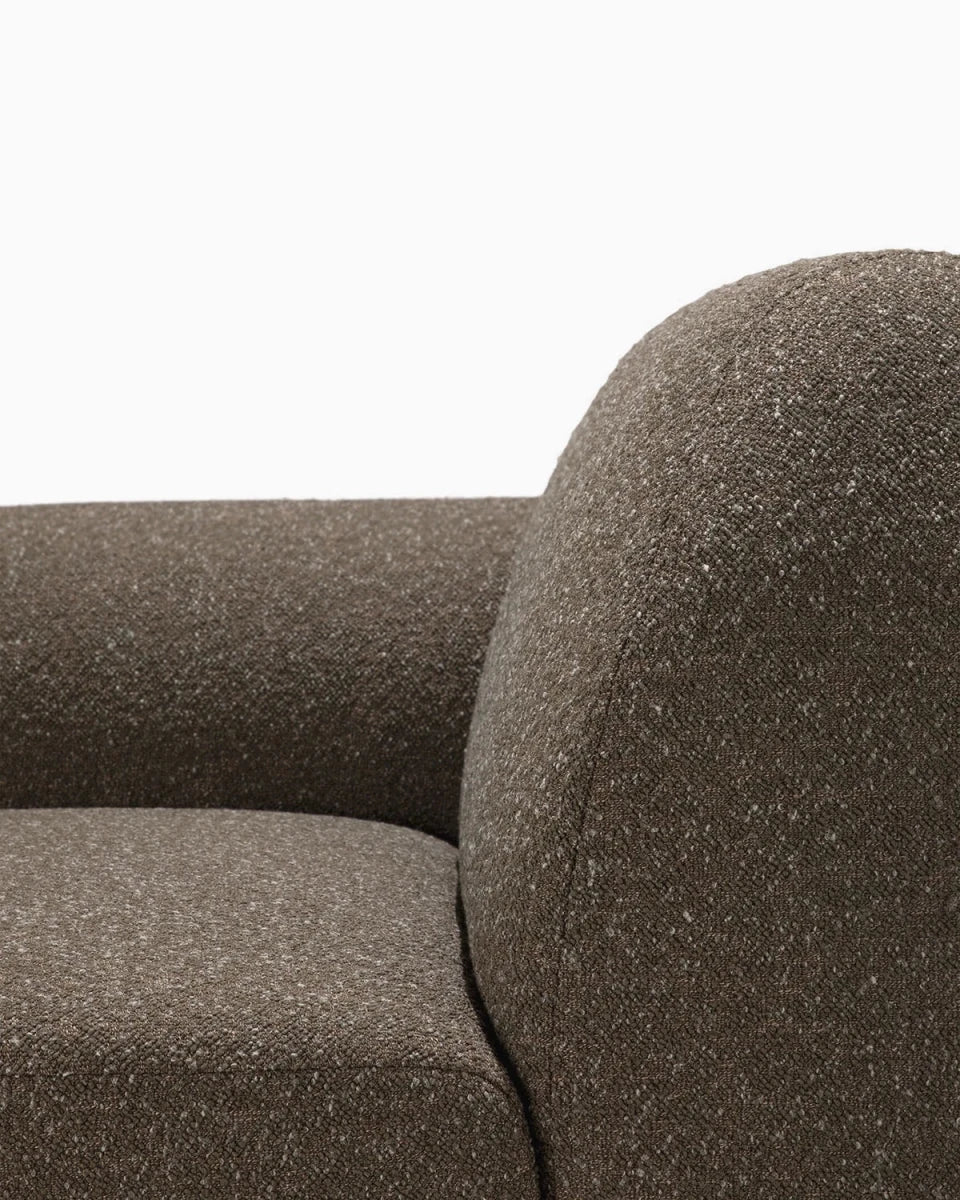 Cedar / End Seater with Right Arm