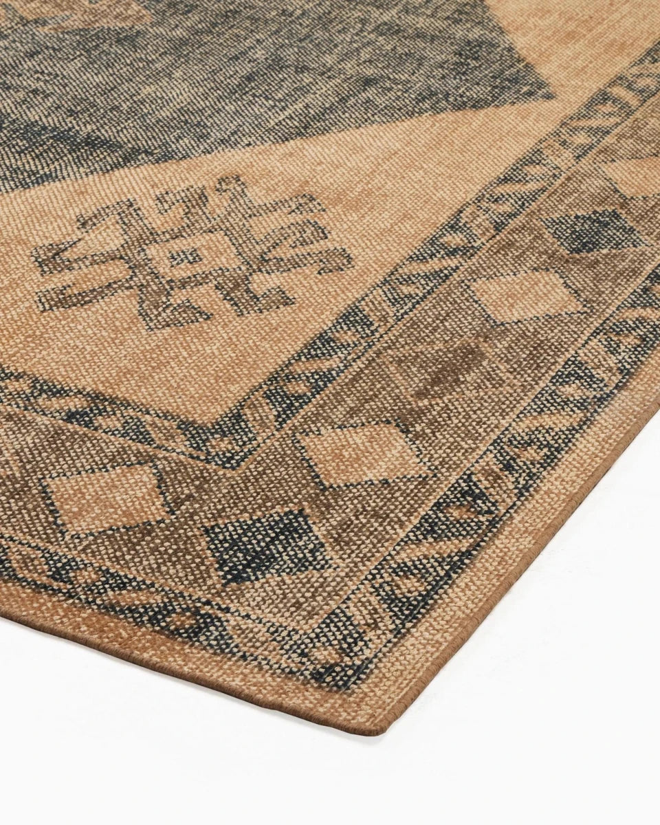 Samsa Navy / 10' x 14'