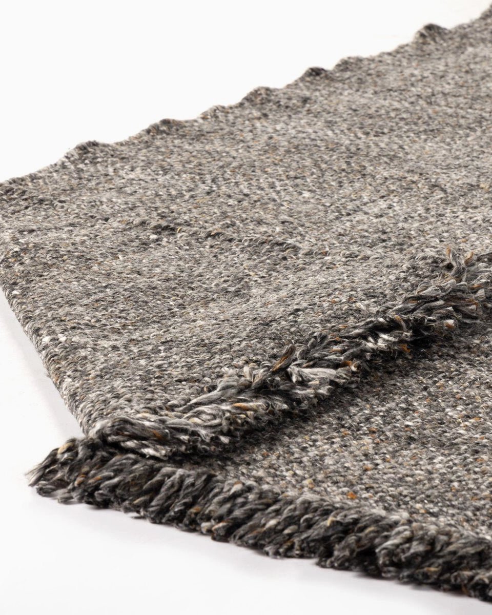 Ruttan Slate / 9' x 12'